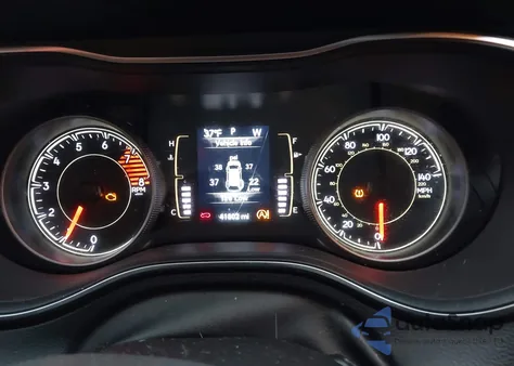 2020 Jeep Cherokee Latitude Plus 4X4 z USA, uszkodzony, nr VIN 1C4PJMLX6LD524763